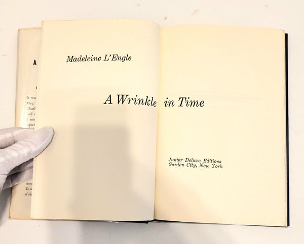 1962 A WRINKLE IN TIME Madeleine L'Engle Hardcover DJ BCE