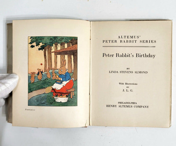 1921 PETER RABBIT'S BIRTHDAY Linda Stevens Almond Hardcover Dust Jacket